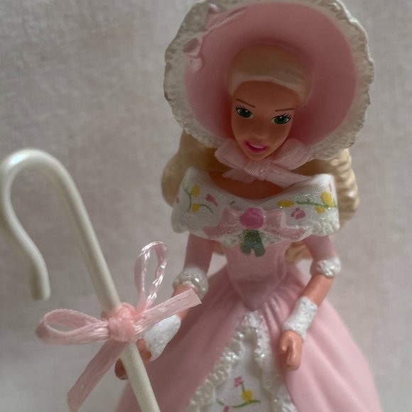 Barbie Hallmark Ornaments - Set of 3. - Picture 11 of 14